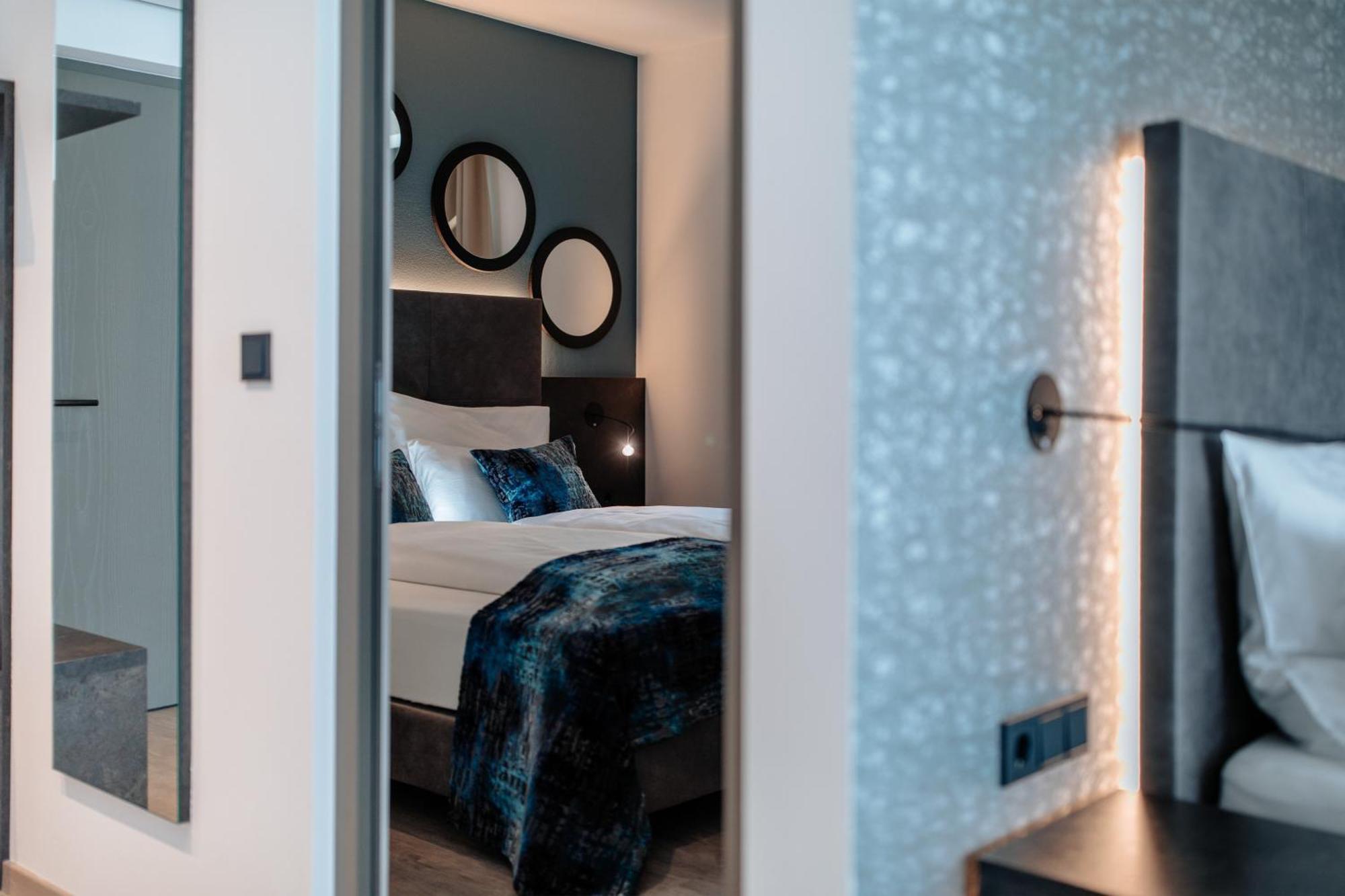 לינה וארוחת בוקר טירולו La Vista Panoramic Hideaway (Adults Only) מראה חיצוני תמונה